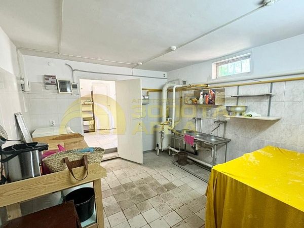 Торговые помещения, 50.6  кв. м, 

