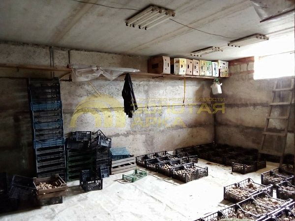 Дом с участком, 340 кв.м. Дом с участком, 340 кв.м.