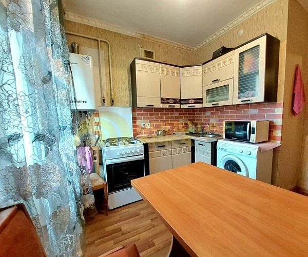 3-к квартира, 50 кв.м., улица Черноморская, дом 66