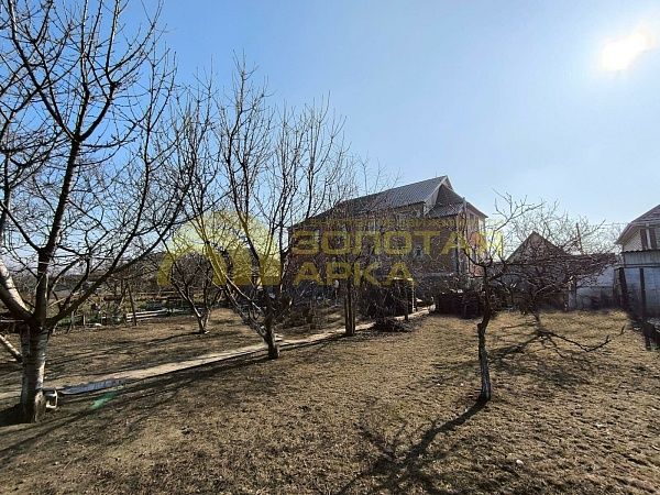 Дом с участком, 240 кв.м. Дом с участком, 240 кв.м.