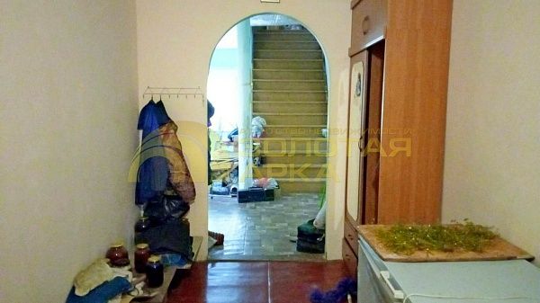 Дом с участком, 349 кв.м.