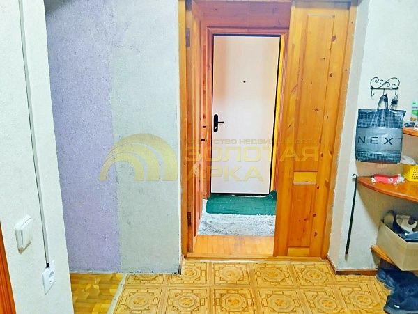 Дом с участком, 241 кв.м.