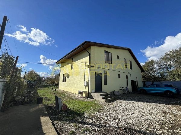 Дом, 237 кв.м.