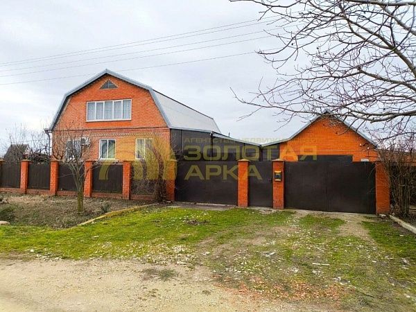 Дом с участком, 140 кв.м., улица Славянская Дом с участком, 140 кв.м., улица Славянская