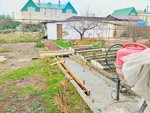 Дом с участком, 241 кв.м.