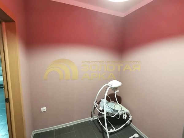 Дом с участком, 330 кв.м. Дом с участком, 330 кв.м.