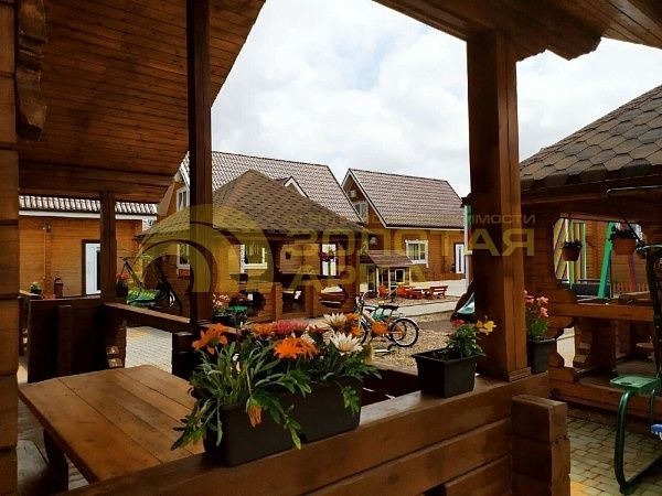 Дом с участком, 700 кв.м. Дом с участком, 700 кв.м.