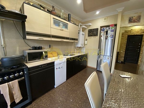 3-к квартира, 70 кв.м. 3-к квартира, 70 кв.м.