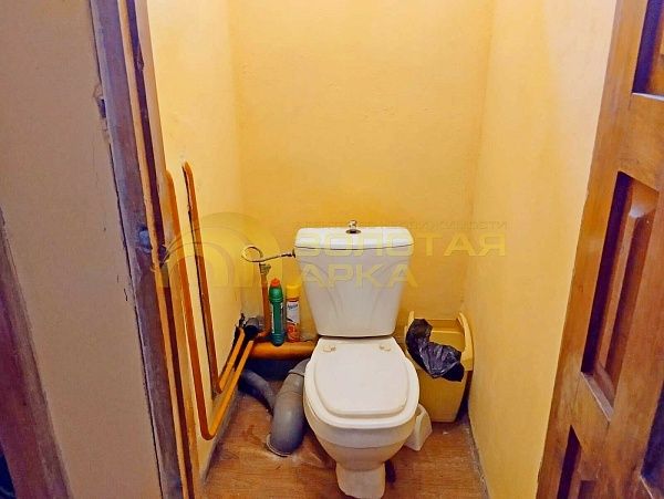 Дом с участком, 230 кв.м.