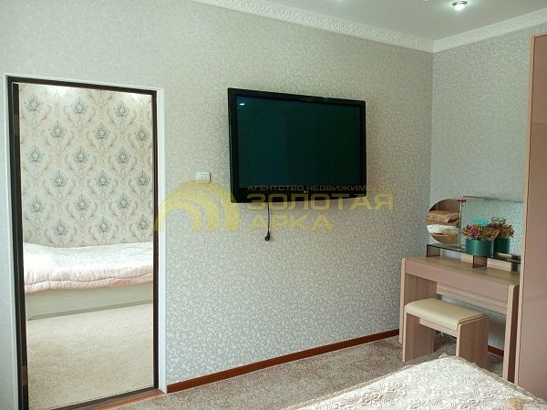 Дом с участком, 220 кв.м. Дом с участком, 220 кв.м.