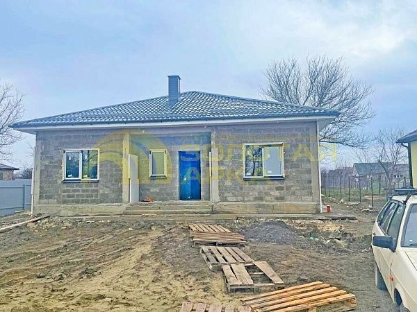 Дом с участком, 120 кв.м., Краснодарский край, Анапский район, Гостагаевская Дом с участком, 120 кв.м., Краснодарский край, Анапский район, Гостагаевская
