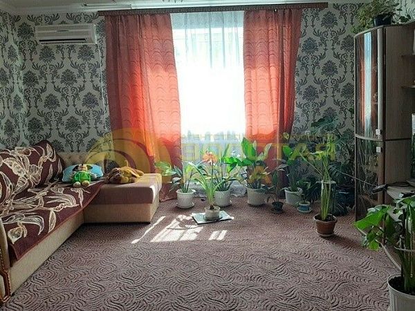 Дом, 211 кв.м.