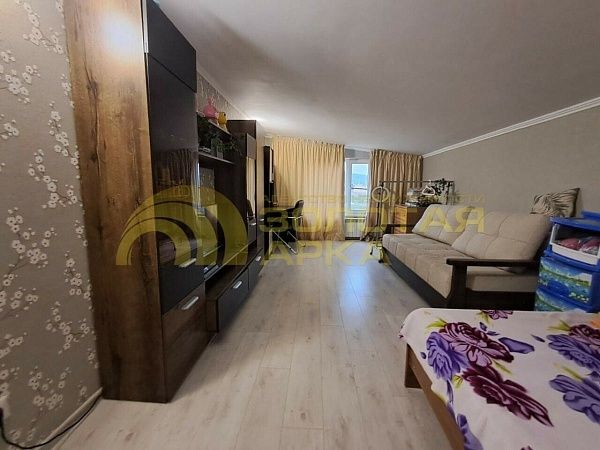 Дом, 220 кв.м., улица Комсомольская