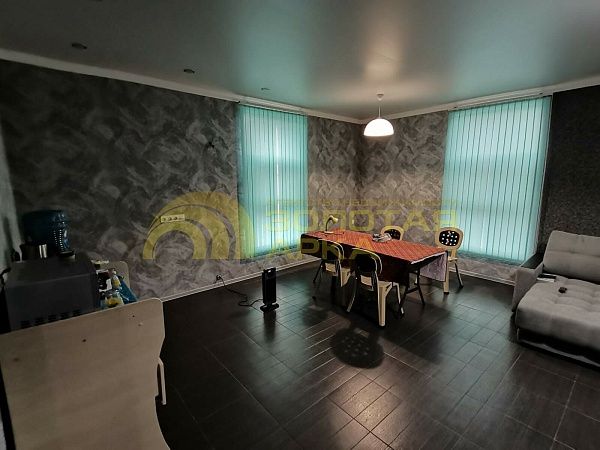 Дом с участком, 330 кв.м. Дом с участком, 330 кв.м.