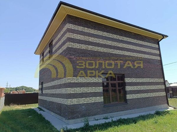 Дом с участком, 160 кв.м.