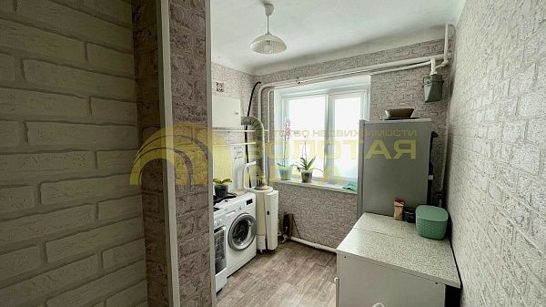 3-к квартира, 42 кв.м.