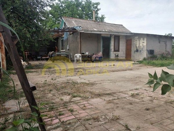 Дом с участком, 47 кв.м., улица Прикубанская, дом 148 Дом с участком, 47 кв.м., улица Прикубанская, дом 148