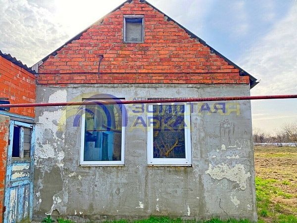 Дом с участком, 45 кв.м., улица Гагарина, дом 13 Дом с участком, 45 кв.м., улица Гагарина, дом 13