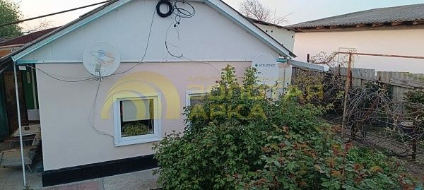 Дом с участком, 50 кв.м., Краснодарский край, Темрюкский район, Тамань Дом с участком, 50 кв.м., Краснодарский край, Темрюкский район, Тамань