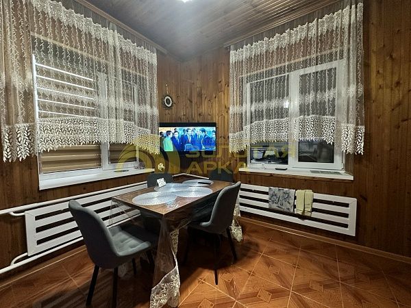 Дом с участком, 98 кв.м.