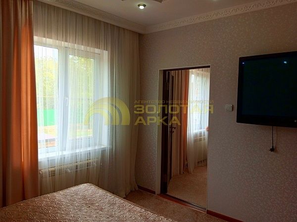 Дом с участком, 220 кв.м. Дом с участком, 220 кв.м.