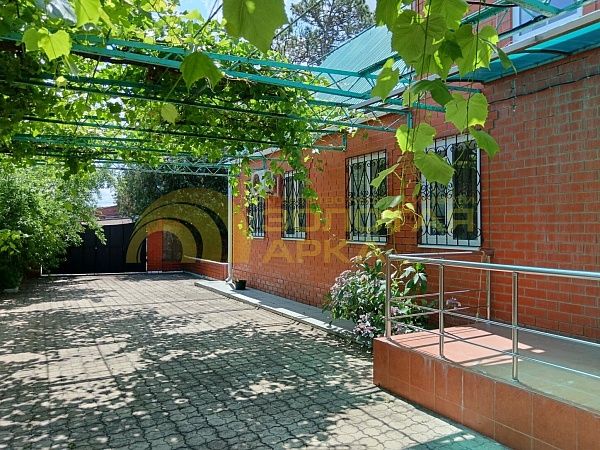 Гостиница, 323.4  кв. м, 
