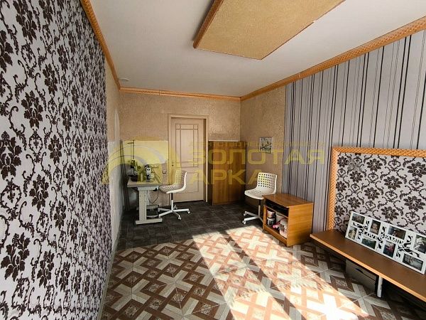 Дом с участком, 240 кв.м. Дом с участком, 240 кв.м.