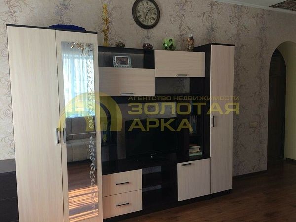 Дом, 240 кв.м.