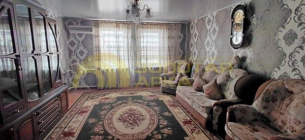 Дом, 209 кв.м., улица Краснозеленая