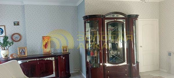 Дом с участком, 158 кв.м.