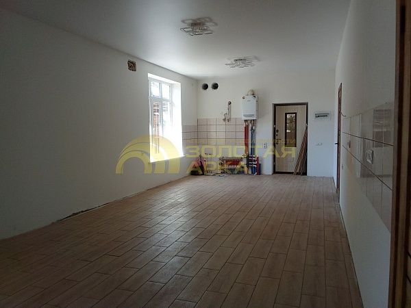 Дом, 180 кв.м.