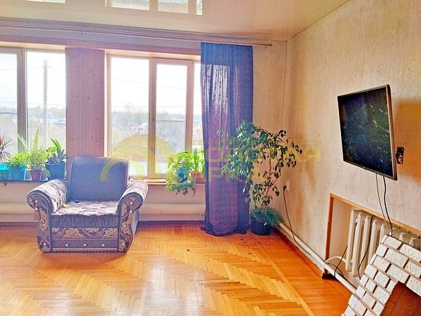 Дом с участком, 241 кв.м.